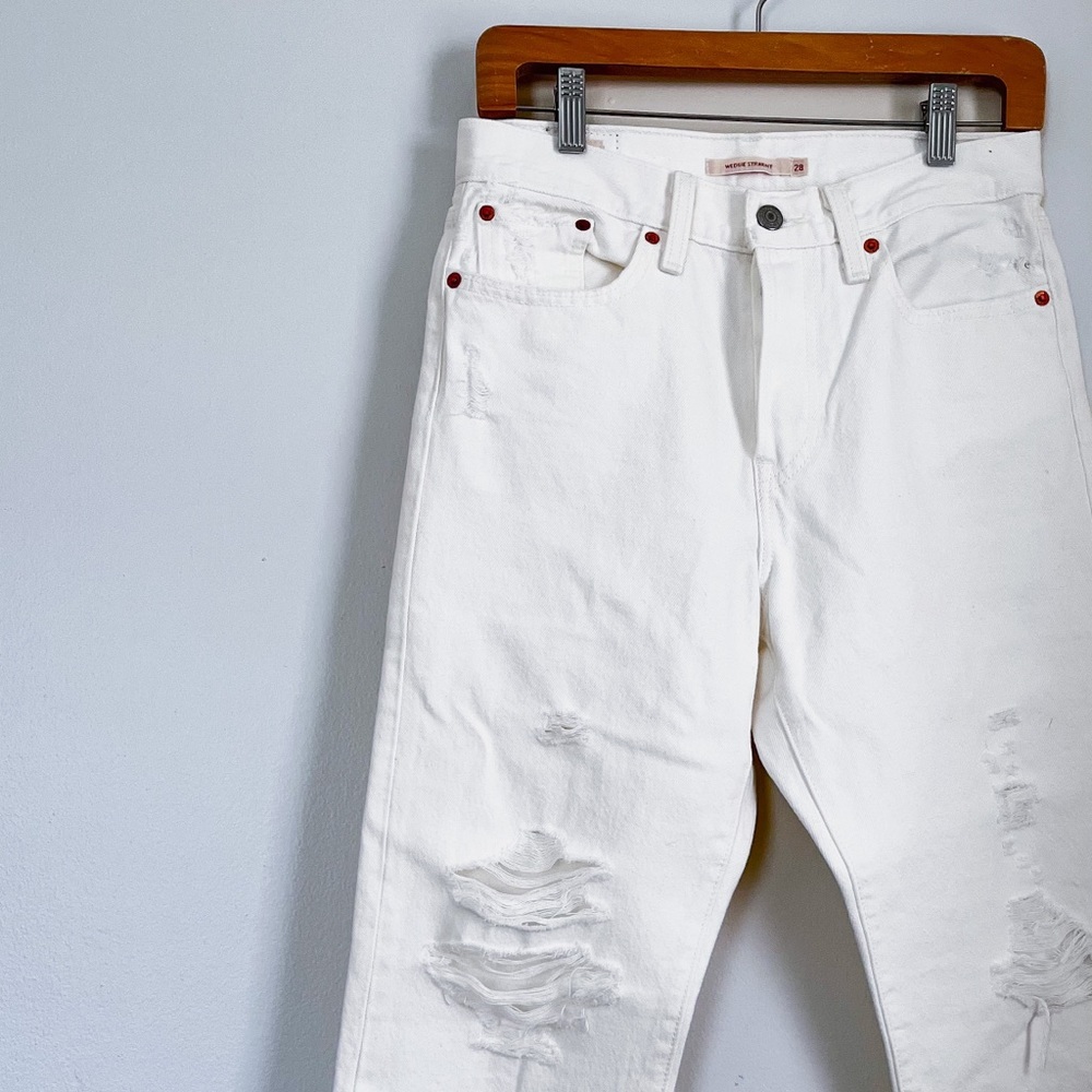 Levi’s White Wedgie Straight Jeans Gem